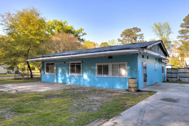 1010 State Street, Sumter, SC 29153