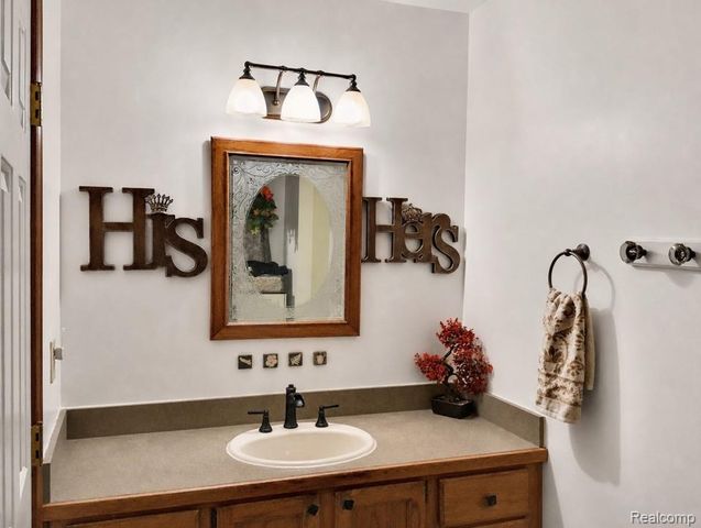 15743 Greenview, Fraser, MI 48026
