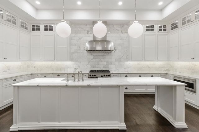 409 Commonwealth Avenue B, Boston, MA 02215