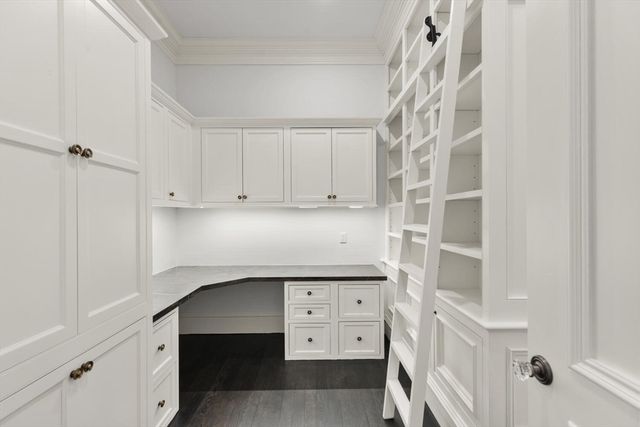 409 Commonwealth Avenue B, Boston, MA 02215