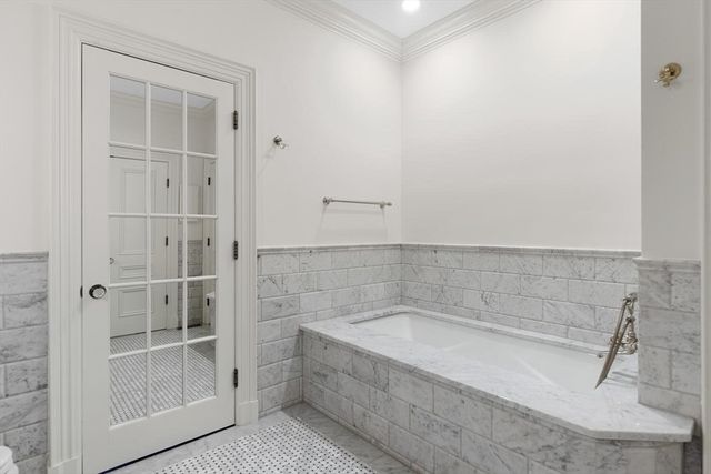 409 Commonwealth Avenue B, Boston, MA 02215