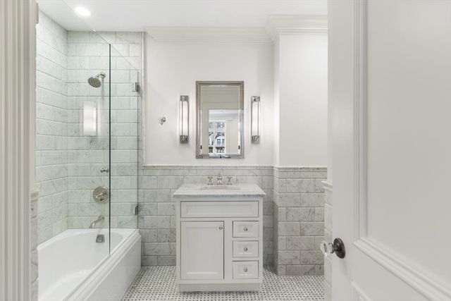 409 Commonwealth Avenue B, Boston, MA 02215