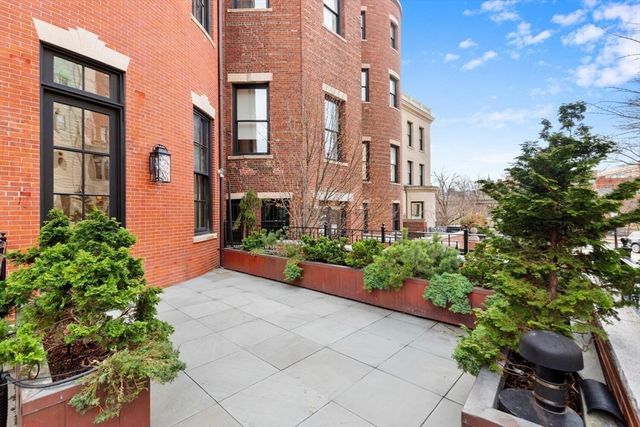 409 Commonwealth Avenue B, Boston, MA 02215