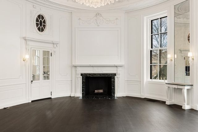 409 Commonwealth Avenue B, Boston, MA 02215