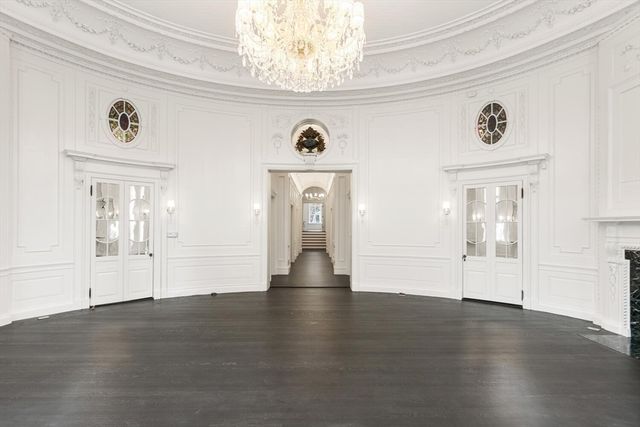 409 Commonwealth Avenue B, Boston, MA 02215