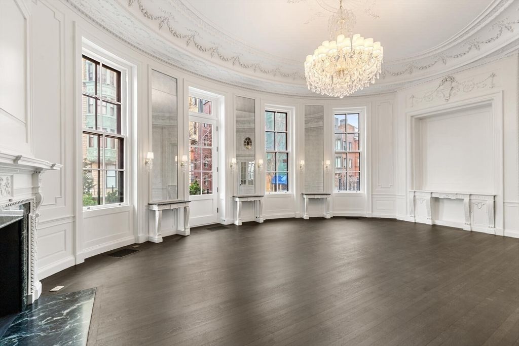 409 Commonwealth Avenue B, Boston, MA 02215