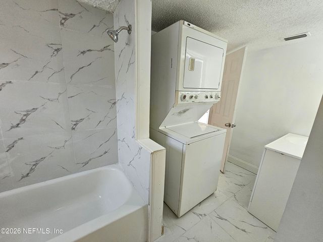 3920 N DAVIS Street, Jacksonville, FL 32209