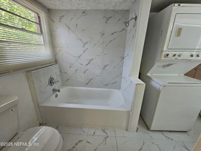 3920 N DAVIS Street, Jacksonville, FL 32209
