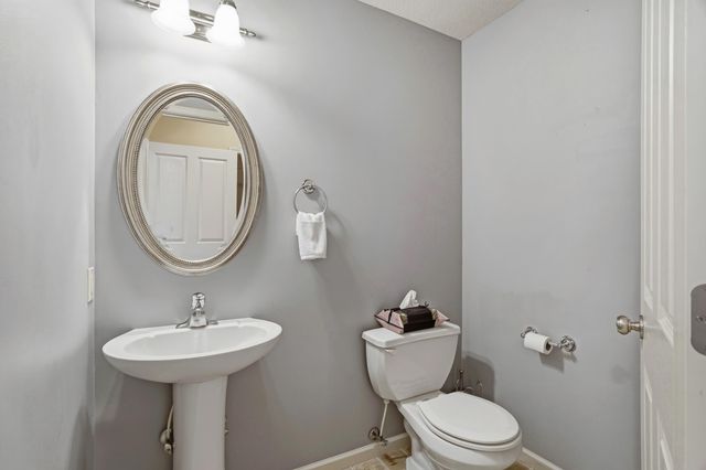 2103 WINDSTONE DR, Columbia, MO 65201