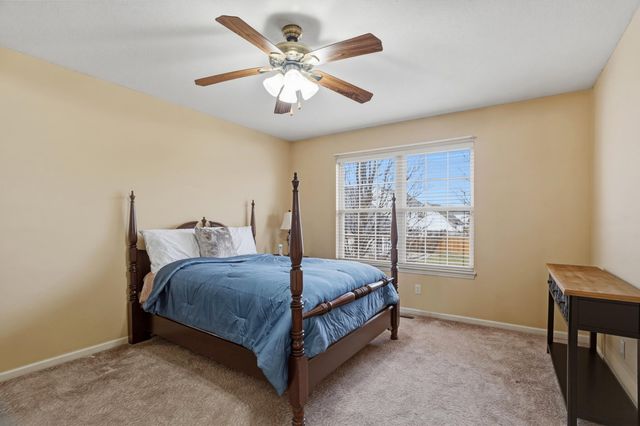 2103 WINDSTONE DR, Columbia, MO 65201