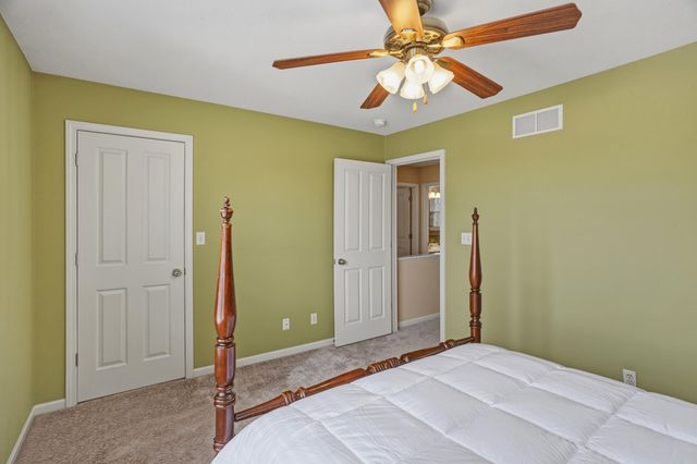 2103 WINDSTONE DR, Columbia, MO 65201