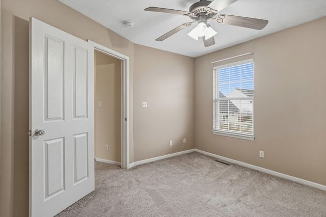 2103 WINDSTONE DR, Columbia, MO 65201