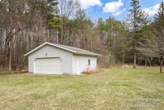 7040 Holly Drive, West Olive, MI 49460