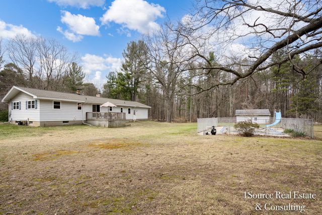 7040 Holly Drive, West Olive, MI 49460