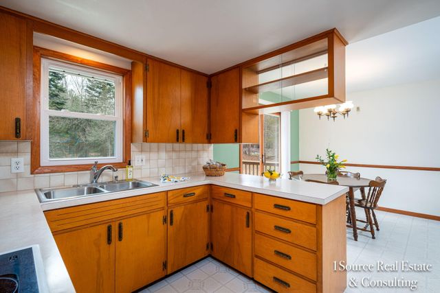 7040 Holly Drive, West Olive, MI 49460
