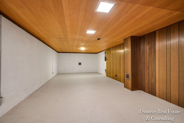 7040 Holly Drive, West Olive, MI 49460