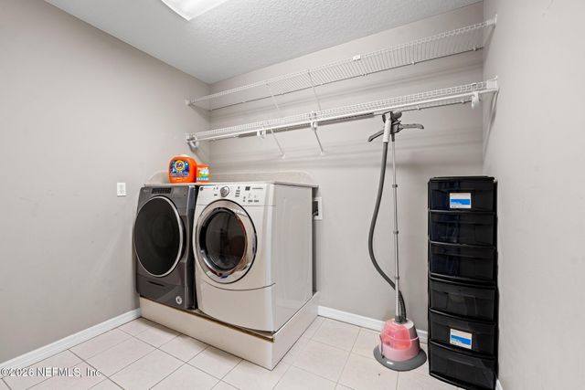 6352 LAKE PLANTATION Drive, Jacksonville, FL 32244