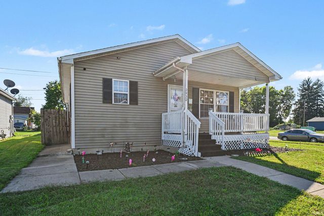 2432 Linden Avenue, South Bend, IN 46628