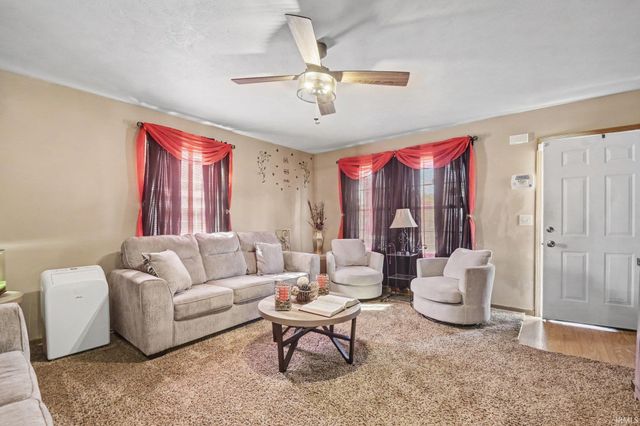 2432 Linden Avenue, South Bend, IN 46628