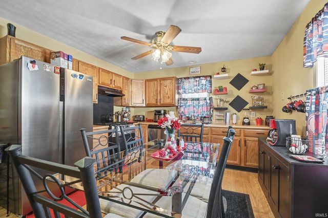 2432 Linden Avenue, South Bend, IN 46628