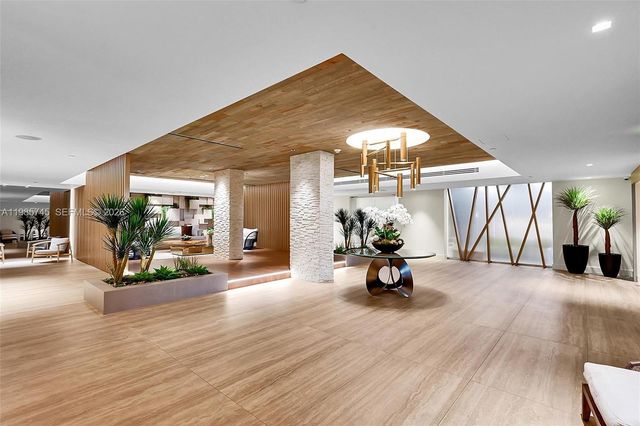 2301 Collins Avenue 311, Miami Beach, FL 33139