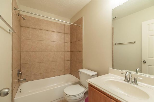 15807 Sarasam Creek Court, Cypress, TX 77429