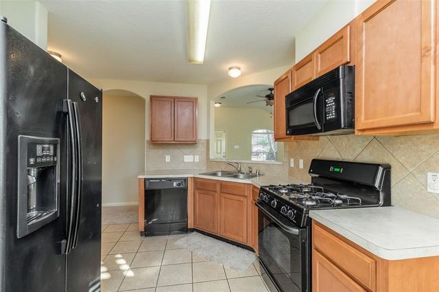 15807 Sarasam Creek Court, Cypress, TX 77429