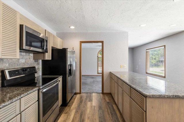 1006 NW 15th St, Lawton, OK 73507