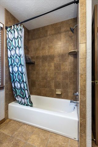 1006 NW 15th St, Lawton, OK 73507