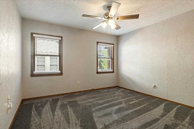 1006 NW 15th St, Lawton, OK 73507