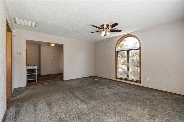 1006 NW 15th St, Lawton, OK 73507