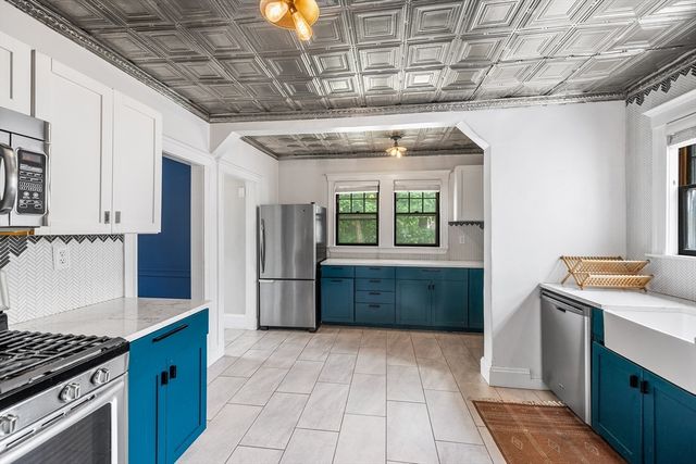 47 Essex St, Medford, MA 02155