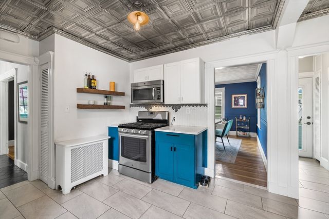 47 Essex St, Medford, MA 02155
