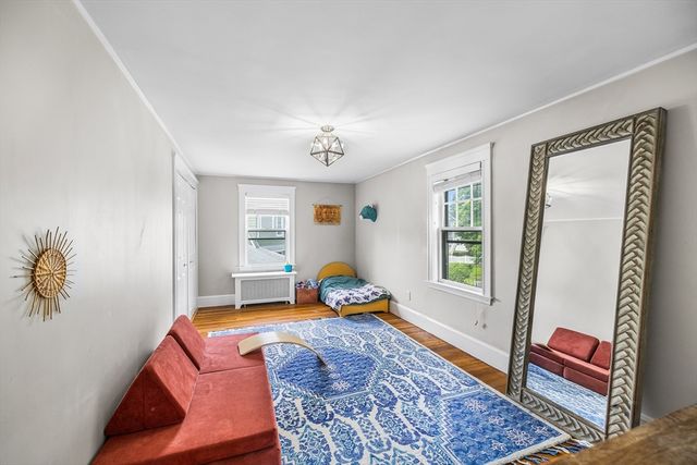 47 Essex St, Medford, MA 02155