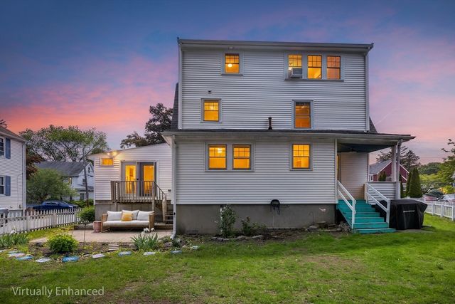 47 Essex St, Medford, MA 02155