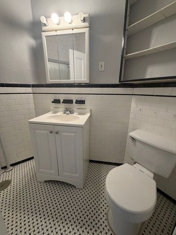 11 Park Street 6, Brookline, MA 02446