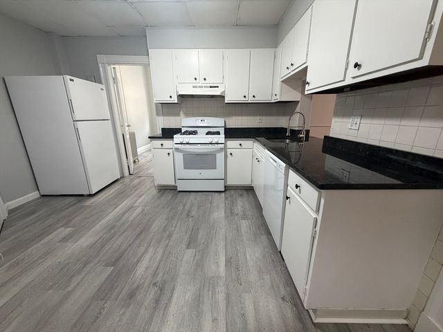 11 Park Street 6, Brookline, MA 02446