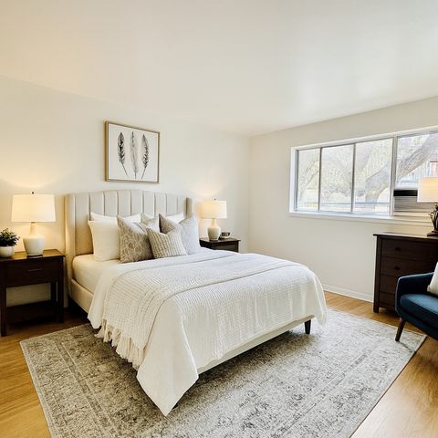 938 Ontario Street 11, Oak Park, IL 60302