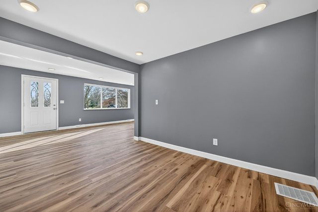 5455 Country Lane, Miami Twp, OH 45150