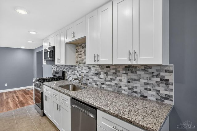 5455 Country Lane, Miami Twp, OH 45150