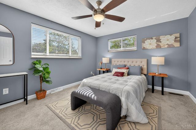 5455 Country Lane, Miami Twp, OH 45150