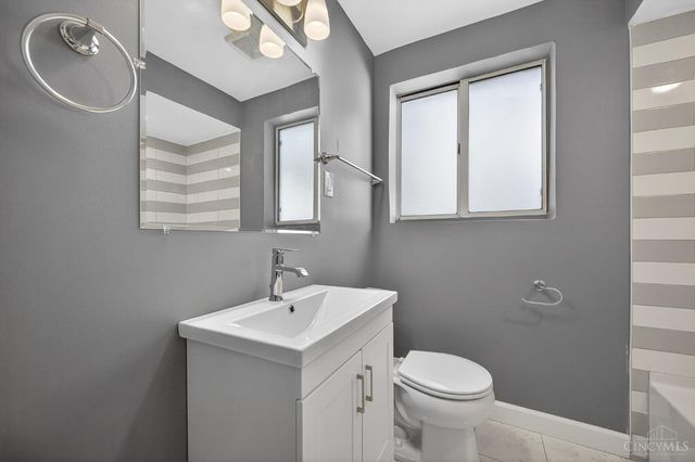 5455 Country Lane, Miami Twp, OH 45150