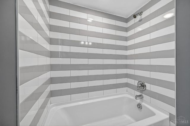 5455 Country Lane, Miami Twp, OH 45150