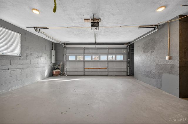 5455 Country Lane, Miami Twp, OH 45150