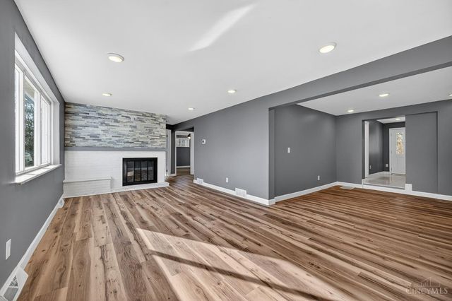 5455 Country Lane, Miami Twp, OH 45150