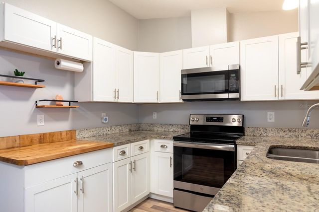 12146 VIRGINIA DRIVE, Leesburg, FL 34788