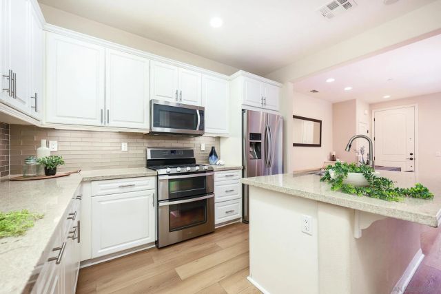 15965 Parkview Loop, San Diego, CA 92127