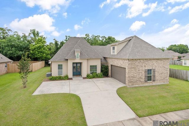 7119 Lakecrest Dr, Zachary, LA 70791