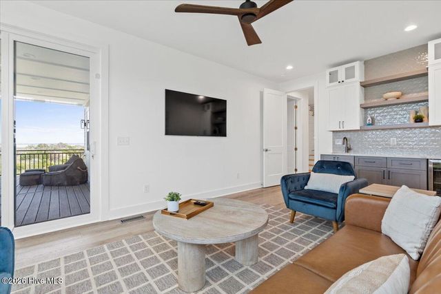 11 Grand View Drive, Ocean Isle Beach, NC 28469