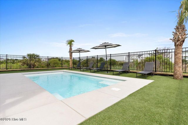 11 Grand View Drive, Ocean Isle Beach, NC 28469